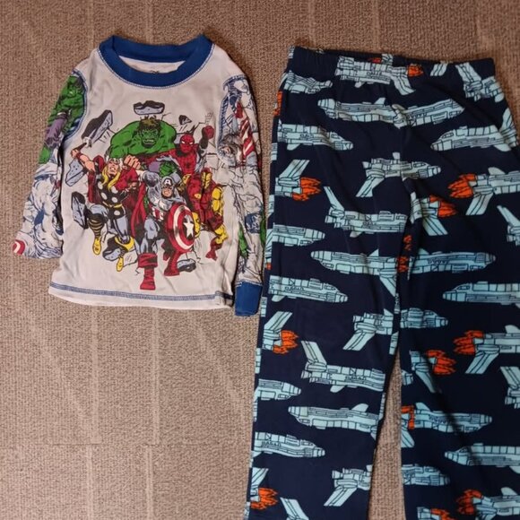 Disney marvel shirt size 2 carters pants size 5 - Picture 1 of 10